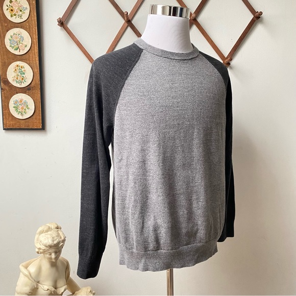 Banana Republic Organic Cotton Sweater - Picture 7 of 9